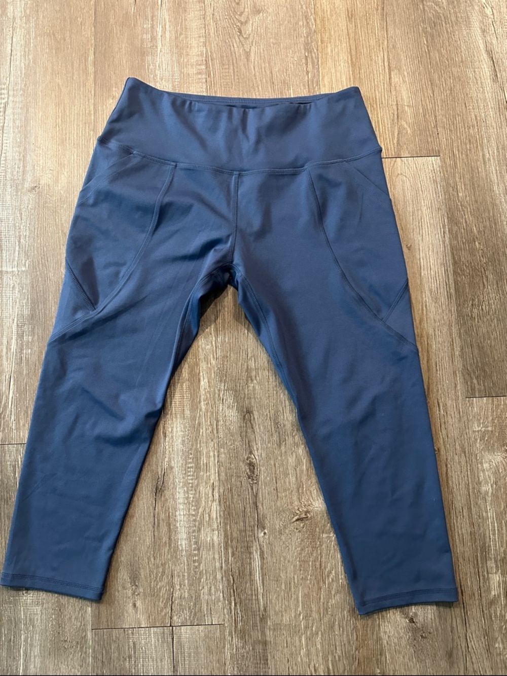 High-Rise Navy Capri Leggings for Women